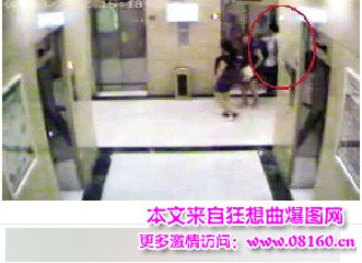 女子被电梯夹死图，女子被电梯夹死图片