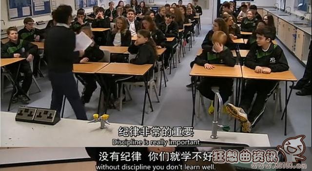 中国老师pk英国熊孩子，英国老师都是怎么教育学生？