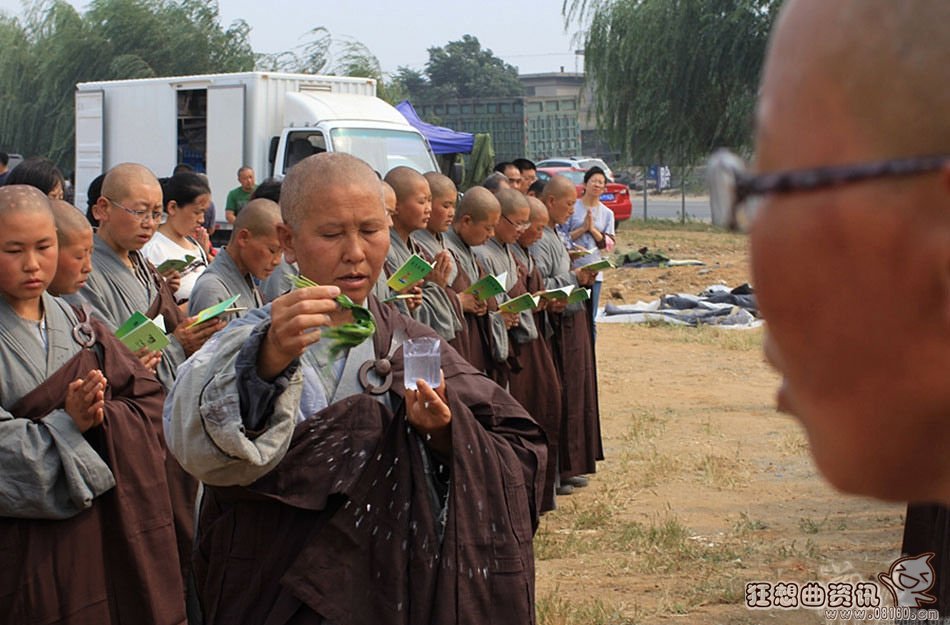 寺庙女僧人私生活，女苦行僧的生活（多图）