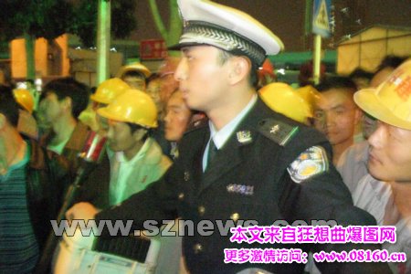 宝马女当街打交警，郑州交警茶女宝马司机