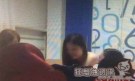 青岛国土局官员与两女发生性关系，现场视频被曝光！