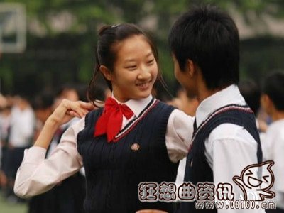 女大学生公厕产下男婴，如何处理早恋大盘点