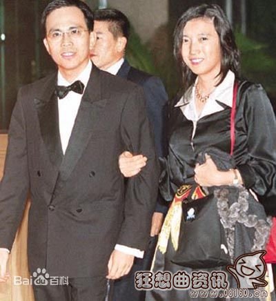 李嘉诚儿子李泽钜老婆照片，李泽钜妻子为生儿子改名王俪桥