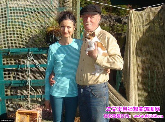 加夫妇水上建屋享20余年漂流生活（酷毙了）